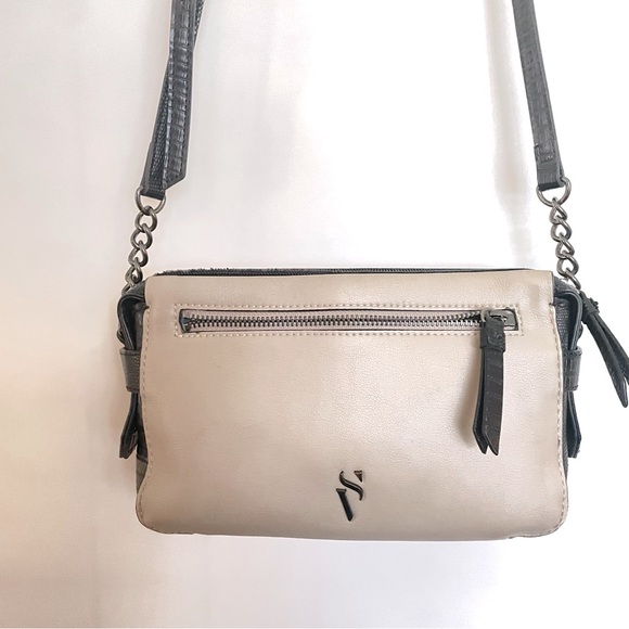 Simply Vera Crossbody Purse Sachel Bag Taupe & Black - Picture 1 of 8